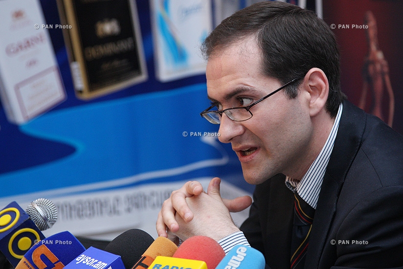 Пресс-конференция пресс-секретаря Армянского национального конгресса Армана Мусиняна 