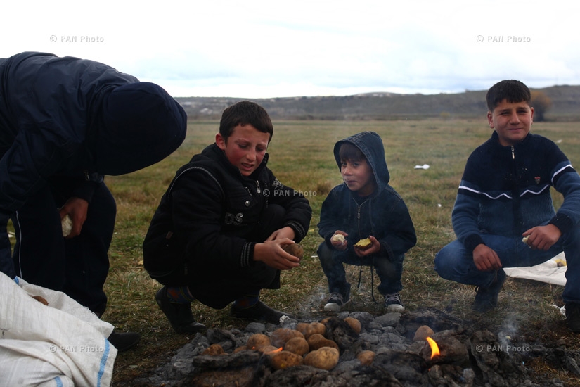 'Big bonfire 2015’ with the motto ‘People of Gavar are Hosting՛  in Gandzak community of Gavar 