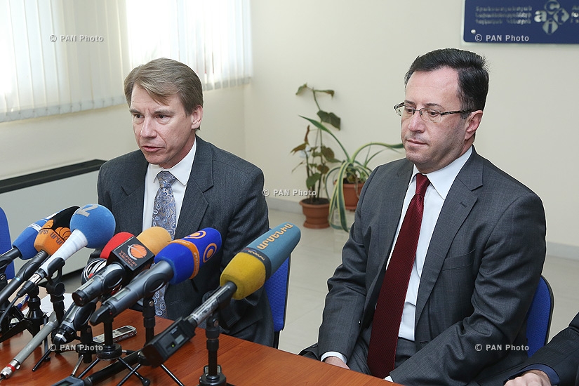 Press conference of NATO liaison officer in the South Caucasus Bill Lahue and the head of Foreign Ministry’s Arms Control and International Security Department Samvel Mkrtchyan