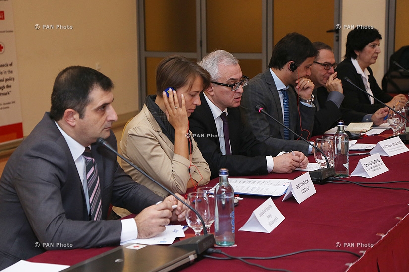 Конференция на тему «К Парижу: Армения накануне 21-й сессии Конференции Сторон Рамочной конвенции ООН по изменению климата» 