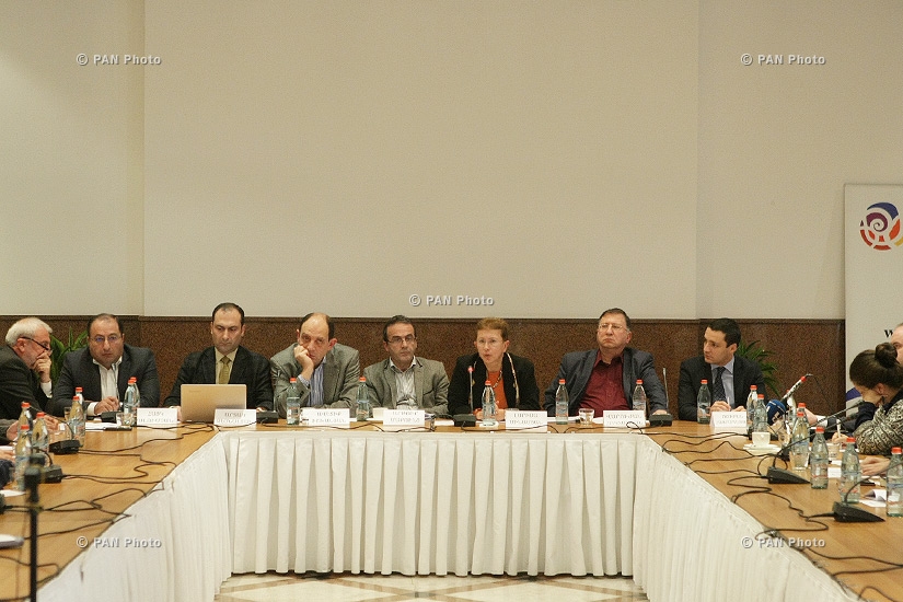 Обсуждение на тему «Конституционные изменения в Армении: разъединение властей и уравновешивание в проекте конституционных реформ Армении»