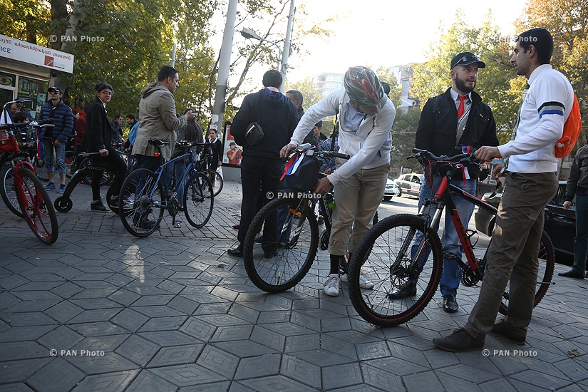 Sunchild'' 5th environmental festival: 'Tie and Wind' bike tour in business attire