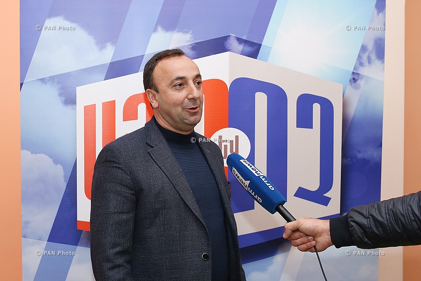 Armenia constitutional amendments' “Yes” and “No” reality TV show in Sisian
