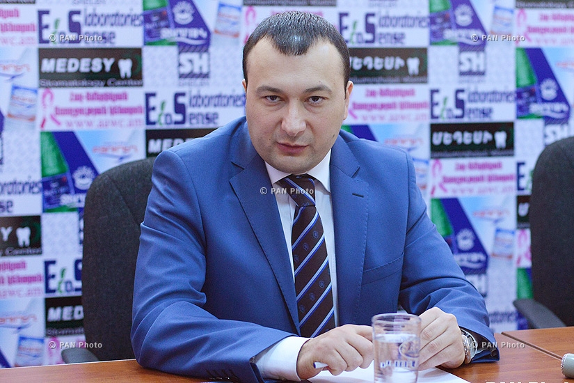 Press conference of secretary of Prosperous Armenia (PAP) parliamentary faction Vahe Enfiajyan 