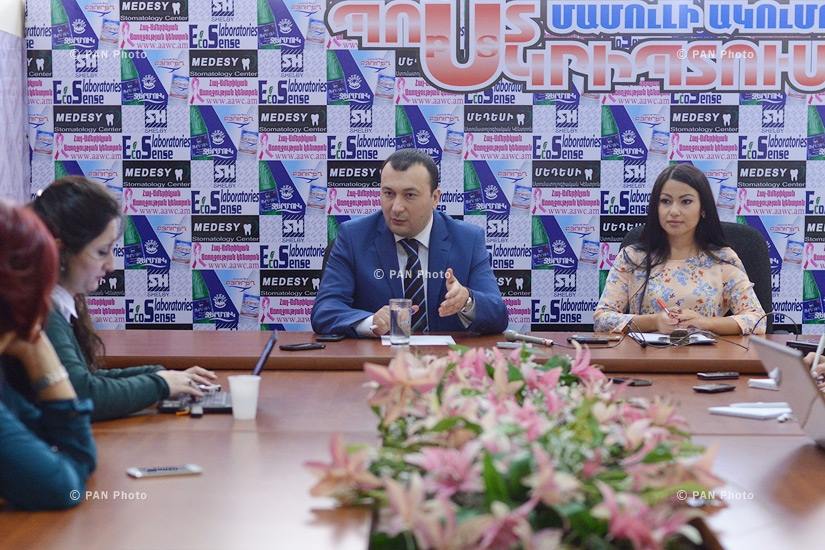 Press conference of secretary of Prosperous Armenia (PAP) parliamentary faction Vahe Enfiajyan 