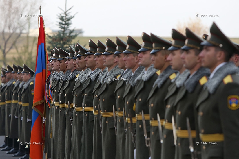 Սերբիայի Հանրապետության պաշտպանության նախարար Բրատիսլավ Գաշիչի գլխավորած պատվիրակության դիմավորման պաշտոնական արարողությունը
