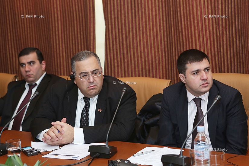 RA Minister of Justice Arpine Hovhannisyan and Head of EU Delegation to Armenia, Ambassador Peter Switalski attend a discussion on Fight against corruption