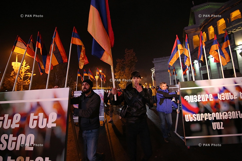 В Ереване стартовал митинг фронта общественного спасения «Новая Армения» против конституционных реформ: День 1