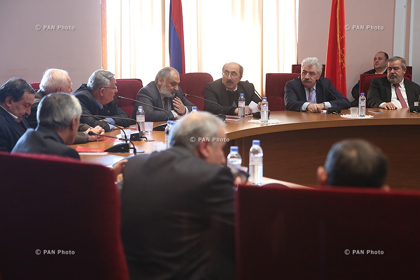 Научная конференция на тему «АРФ «Дашнакцутюн» и Армянская государственность»