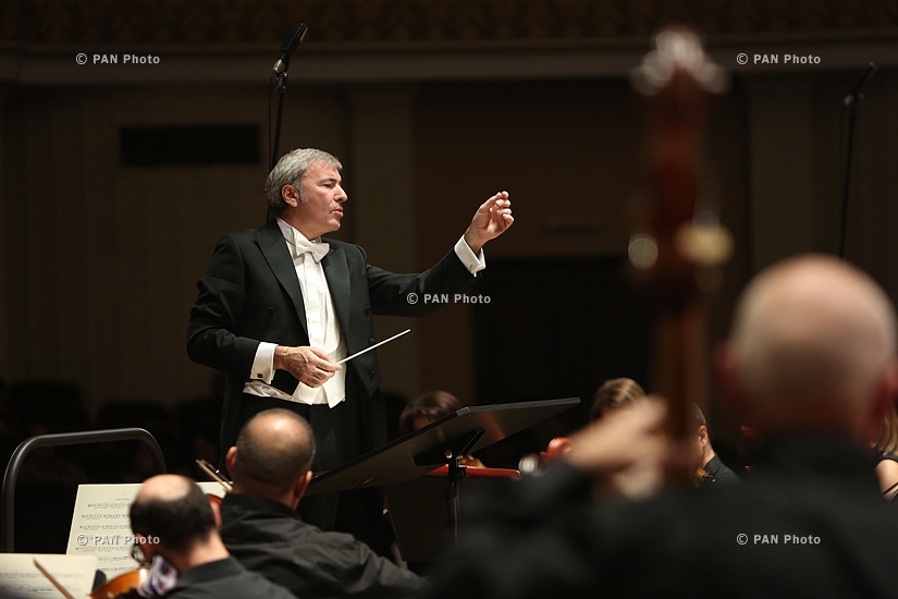 Premiere of Krzysztof Penderecki's Concerto for Flute, performed by Massimo Mercelli under the baton of Italian conductor Pier Carlo Orizio