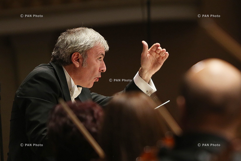 Premiere of Krzysztof Penderecki's Concerto for Flute, performed by Massimo Mercelli under the baton of Italian conductor Pier Carlo Orizio