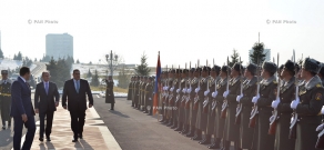 Официальная церемония приветствия Министра национальной обороны Греции Панайотиса Камменоса