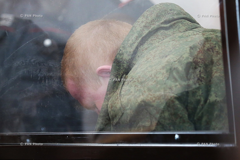 В Гюмри состоялось первое судебное заседание по делу об убийстве семьи Аветисянов