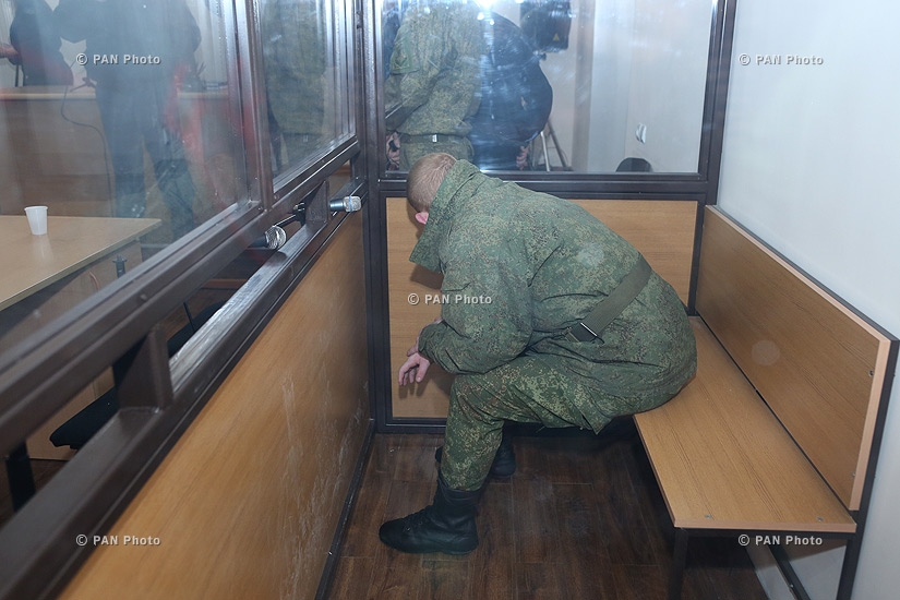В Гюмри состоялось первое судебное заседание по делу об убийстве семьи Аветисянов