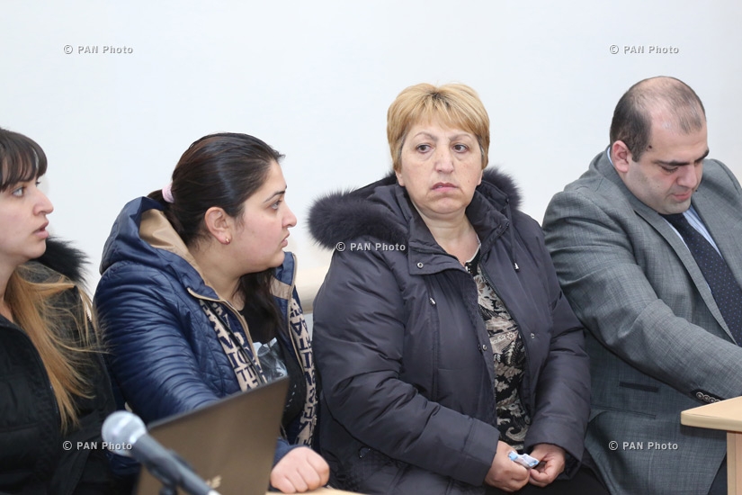 В Гюмри состоялось первое судебное заседание по делу об убийстве семьи Аветисянов