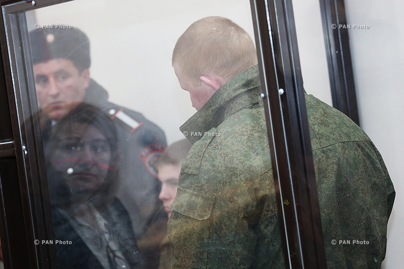 В Гюмри состоялось первое судебное заседание по делу об убийстве семьи Аветисянов