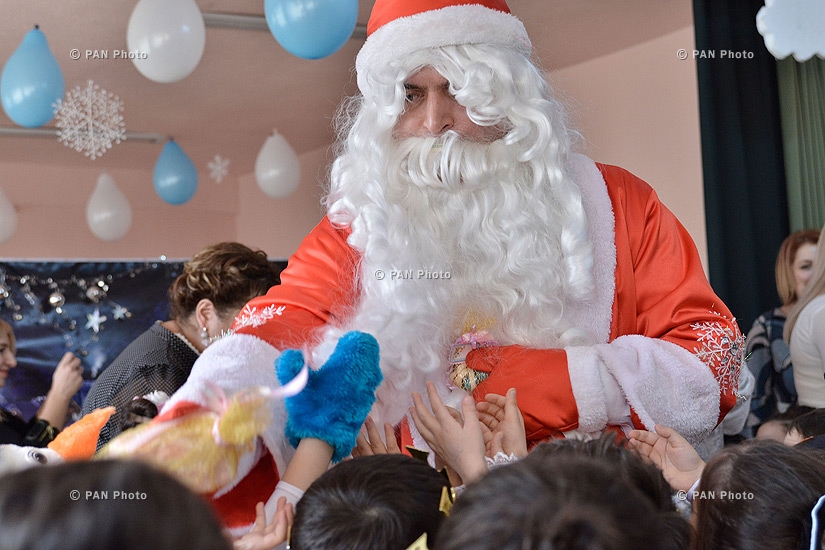 Armenian Minister of Education and Science Armen Ashotyan visits N38 Kindergarten in Yerevan