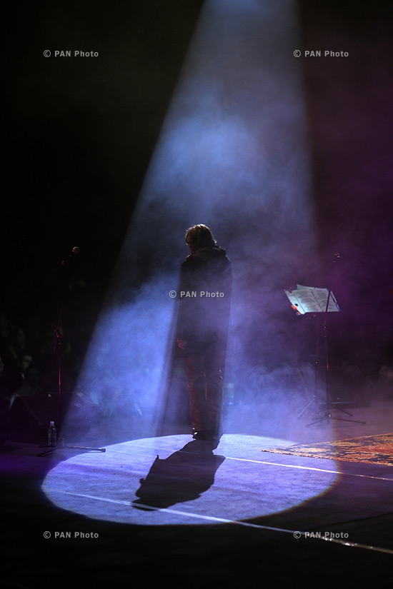 Концерт Эмира Кустурицы и группы The No Smoking Orchestra в Ереване