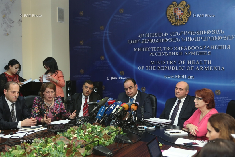 Deputy Minister of Health Vahan Poghosyan and several experts hold press conference on flu and acute respiratory infections in Armenia