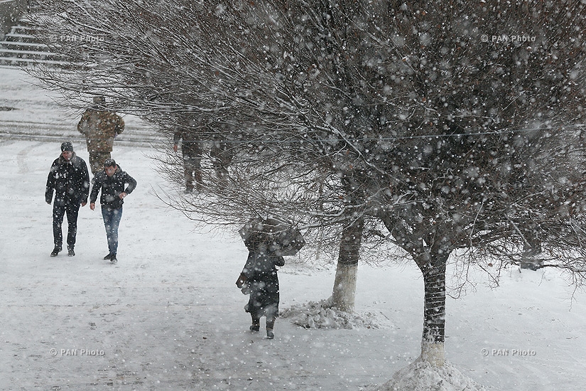 2016-ի առաջին ձյունը Երևանում