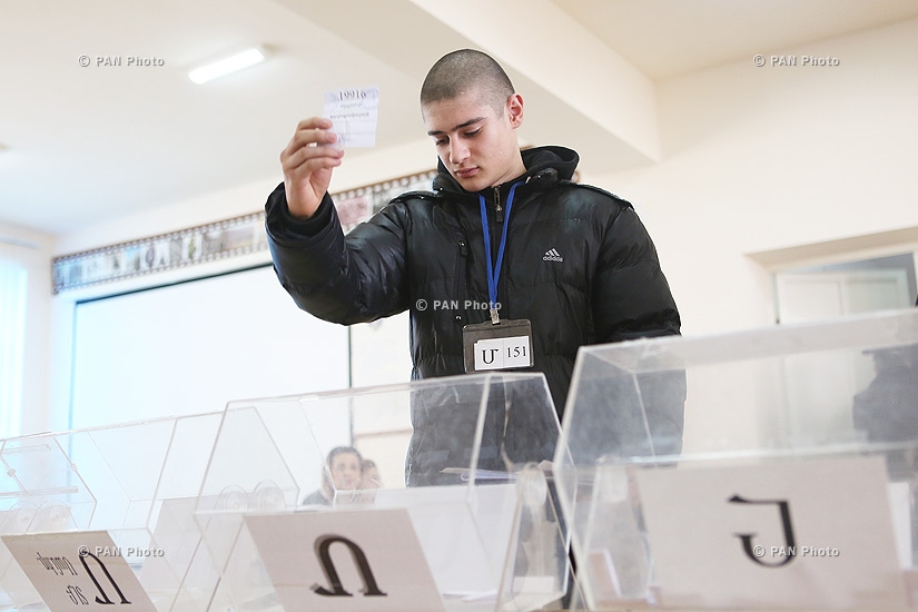 Armenian Defense Ministry’s central assembly point. Draftee draw