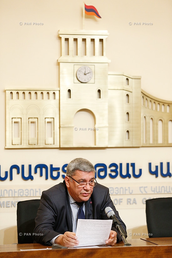 Пресс-конференция председателя Госкомитета по науке Министерства образования и науки РА Самвела Арутюняна