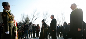 High-ranked officials of Armenia and Artsakh pay a visit to Yerablur memorial on Army Day