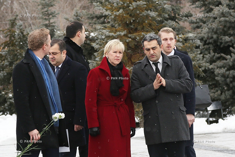 Министр иностранных дел Швеции Маргот Вальстрём посетила Мемориальный комплекс «Цицернакаберд»