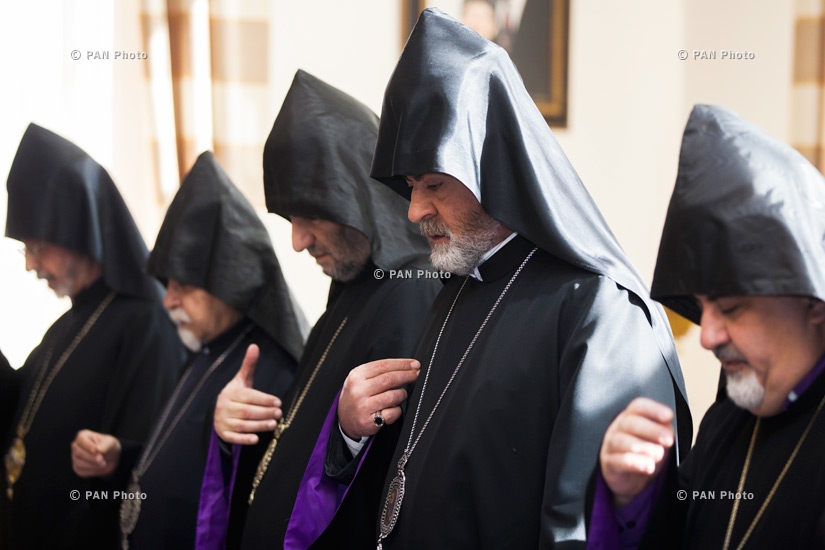Նավասարդ արքեպիսկոպոս Կճոյան