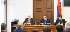 Armenia's PM Hovik Abrahamyan introduces new Ministers of Territorial administration David Lokyan, of Economy Artsvik Minasyan and of Education and Science Levon Mkrtchyan
