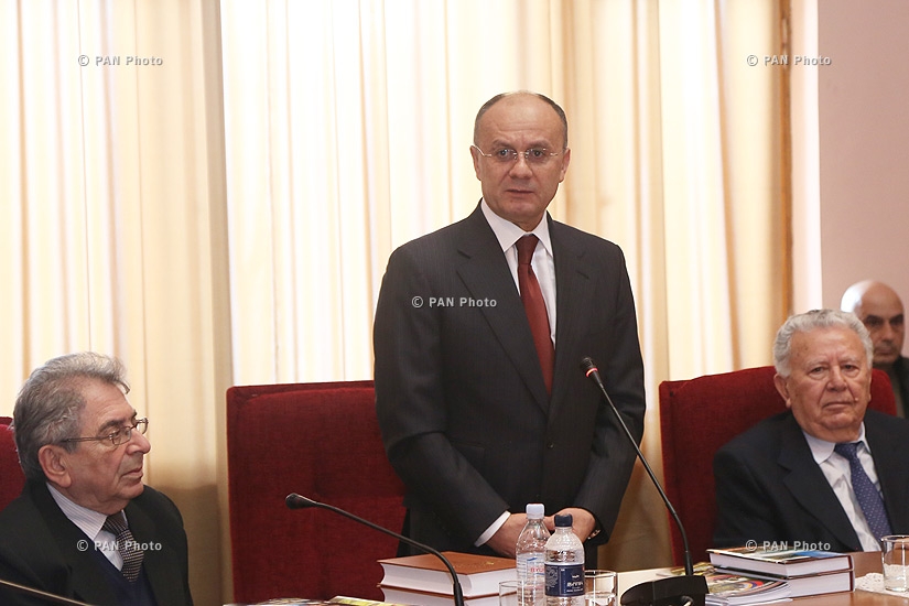 Armenian Defense Minister Seyran Ohanyan visits Armenian National Academy of Sciences