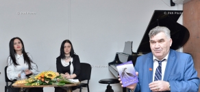 Презентация книг Регины Аматуни «Я есть» и «Керр и Астрам»