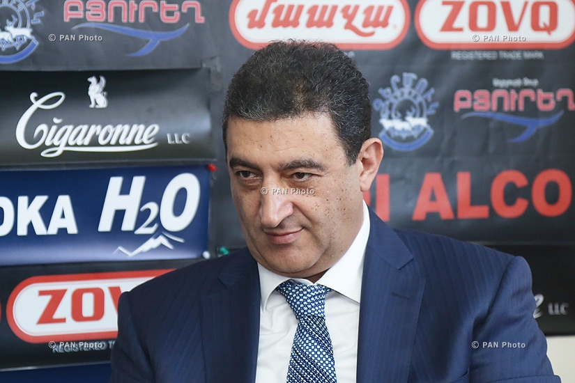 Տնտեսագետ Վարդան Բոստանջյանի և ՀՀԿ պատգամավոր Վարդան Այվազյանի մամուլի ասուլիսը