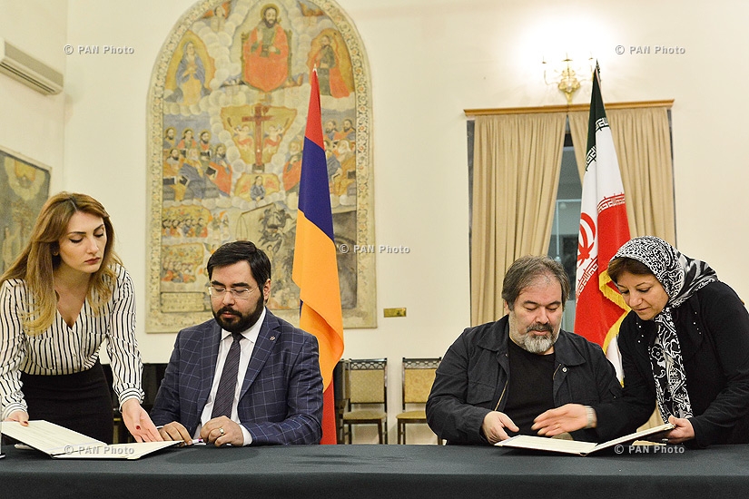 Signing of memorandum between National Gallery of Armenia and Tehran Museum of Contemporary Art