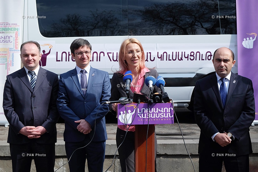 «Լուսավոր Հայաստան» կուսակցության բացօթյա մամուլի ասուլիսը