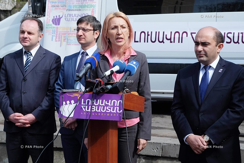 «Լուսավոր Հայաստան» կուսակցության բացօթյա մամուլի ասուլիսը