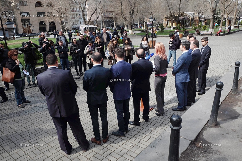«Լուսավոր Հայաստան» կուսակցության բացօթյա մամուլի ասուլիսը