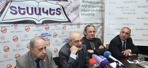 Press conference of Armenian Consumers' Association Chairman Armen Poghosyan, Achilles NGO President Eduard Hovhannisyan and sociologist Aharon Adibekyan