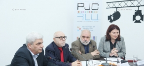 Пресс-конференция политолога Александра Искандаряна, чрезвычайного и полномочного посла Армана Навасардяна и председателя правления АЦГРС Степана Григоряна