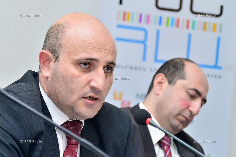 «Ավիատրանս» ընկերության գլխավոր տնօրեն Տիգրան Աչոյանի, Էկոնոմիկայի նախարարության Զբոսաշրջության վարչության պետ Մեխակ Ապրեսյանի և տնտեսագետ Արտակ Մանուկյանի ասուլիսը