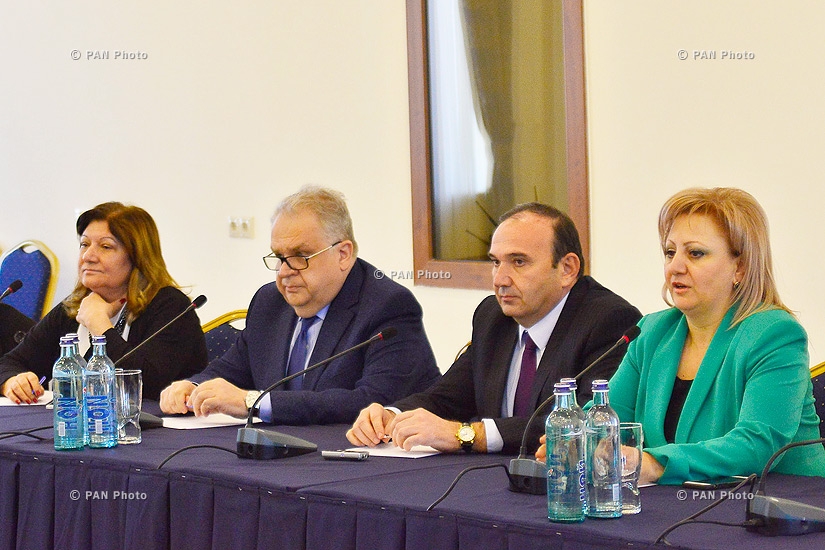RA Minister of Education and Science Levon Mkrtchyan meets with the principals of 110 school centers