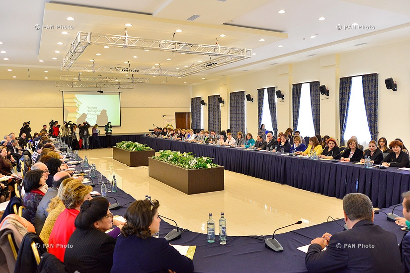 RA Minister of Education and Science Levon Mkrtchyan meets with the principals of 110 school centers