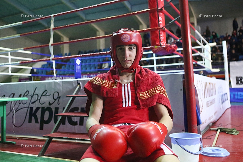 Armenian boxing championship among juniors: Final 