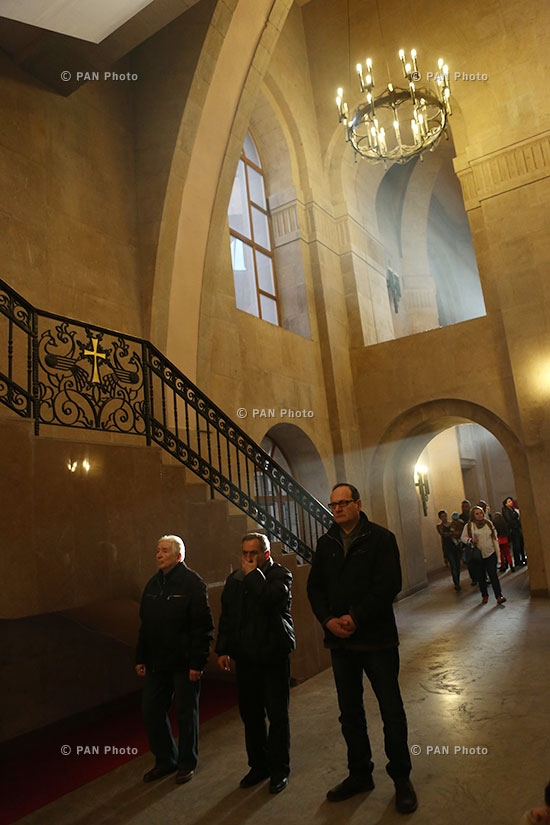 Armenian Church marks Easter Eve 