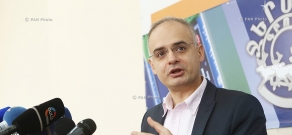 Пресс-конференция главы парламентской фракции АНК Левона Зурабяна
