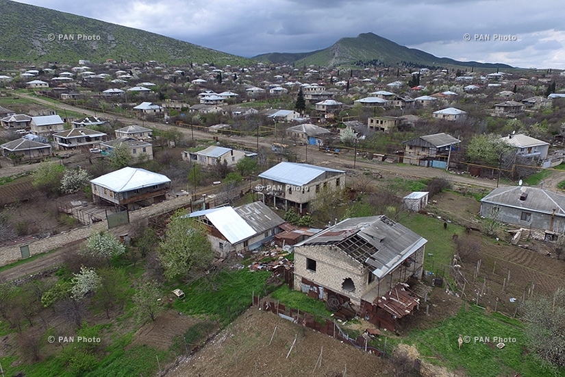 Обстрелянный азербайджанскими ВС город Мардакерт Нагорно-Карабахской Республики