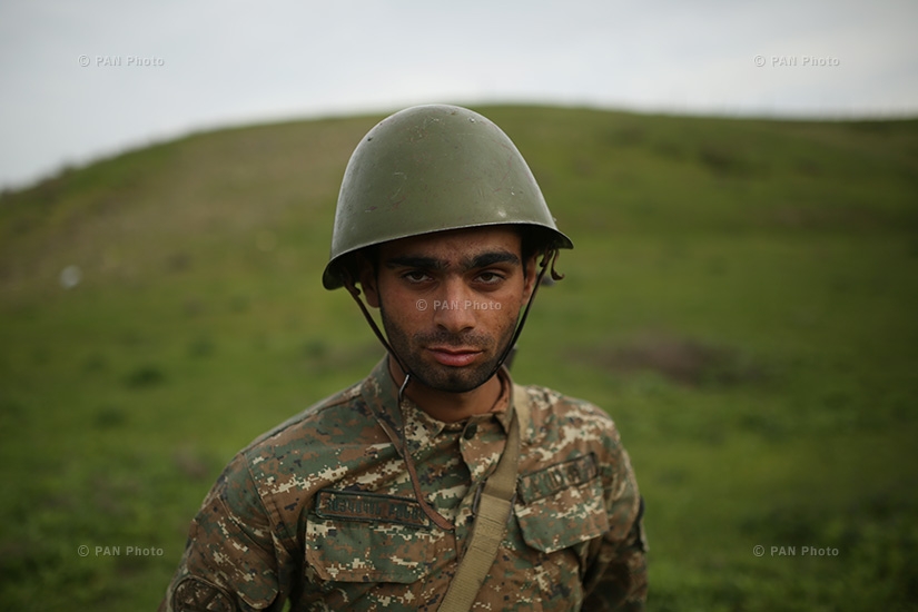 Հրետանավորը ղարաբաղա-ադրբեջանական շփման գծի հարավ-արևելքում