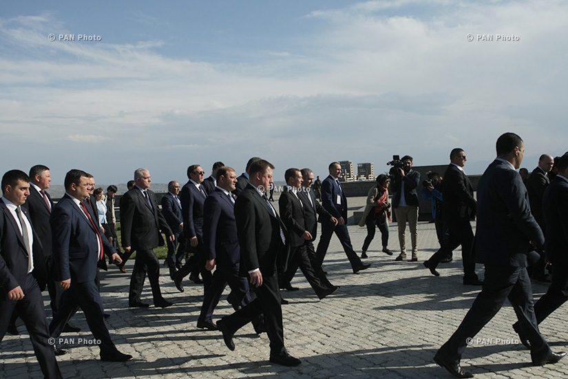 Ռուսաստանի վարչապետ Դմիտրի Մեդվեդևի այցը Ծիծեռնակաբերդ