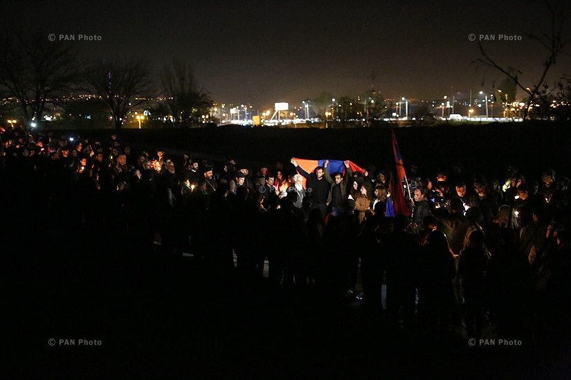 Silent march in memory of Armenian soldiers killed in recent action in Nagorno-Karabakh