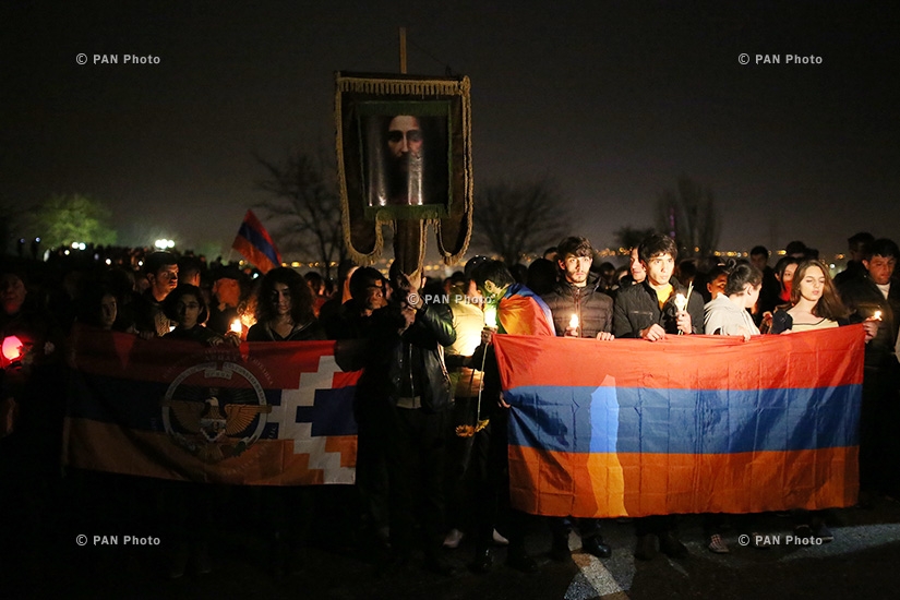 Silent march in memory of Armenian soldiers killed in recent action in Nagorno-Karabakh